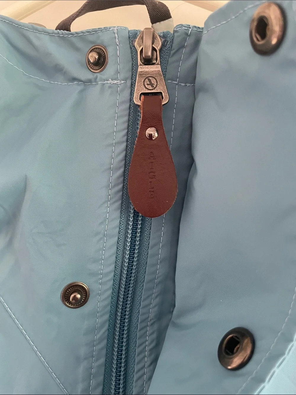 AIGLE Men’s Medium Blue Rain/Windbreaker Packable Travel Jacket M VGUC